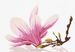 MAGNOLIA TWIG WITH FLOWER sur toile Etamine 10.5 fils