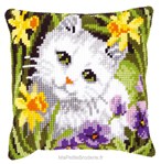 Coussin chaton fleuri