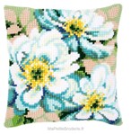 Coussin fleurs d'eau