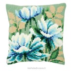 Coussin fleurs d'eau 2