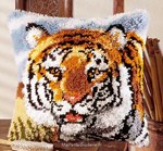 Coussin point noué Le tigre